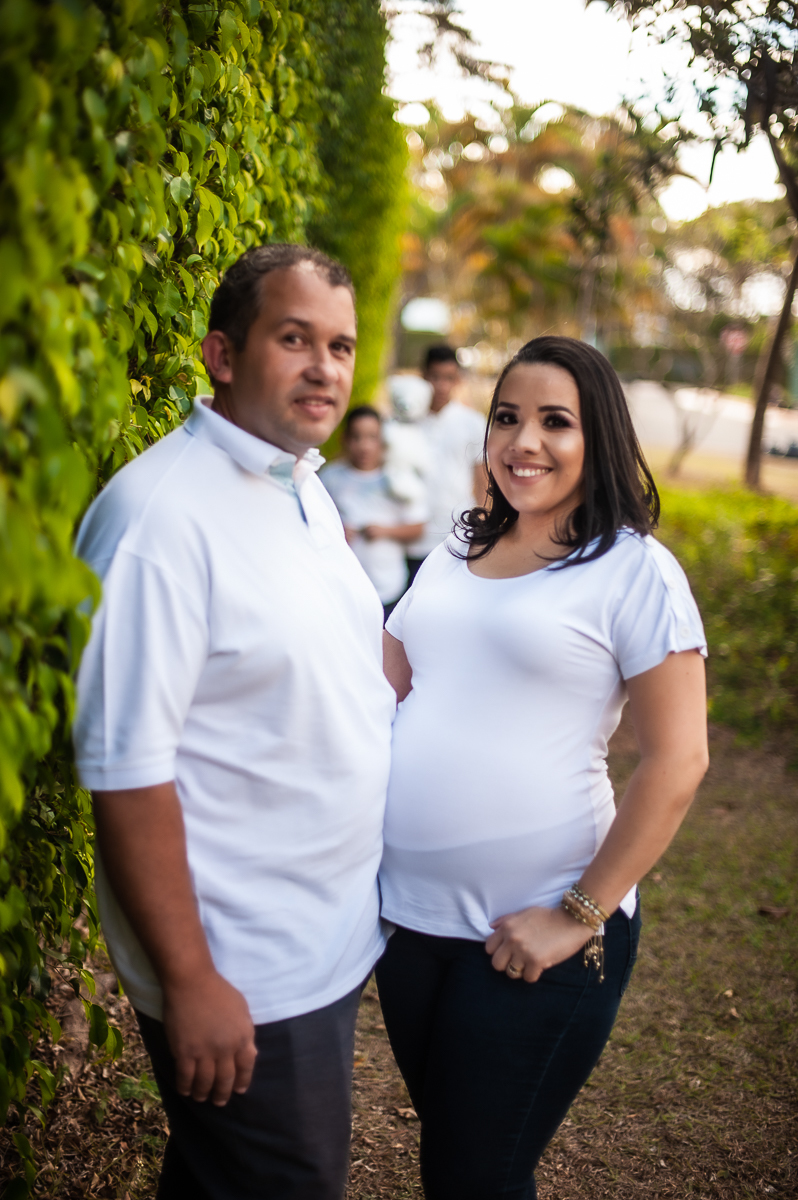 familia- família - gestante   - mãe de meninos - gestante em brasilia - gravida - gestante no gama  df - familia de branco  - enzo - jardim 