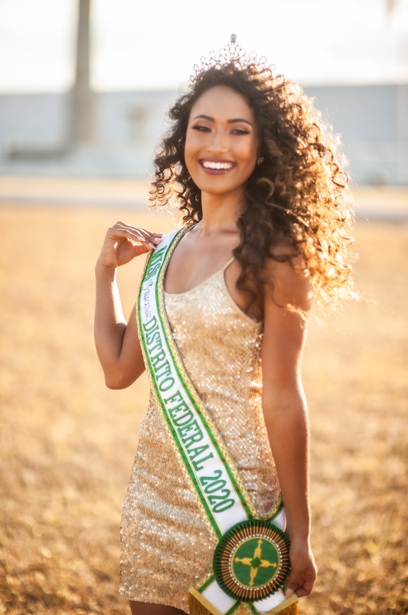 miss- modelo - concursobelezasdobrasil- brasilia - menorialjk - morena - cachos - 