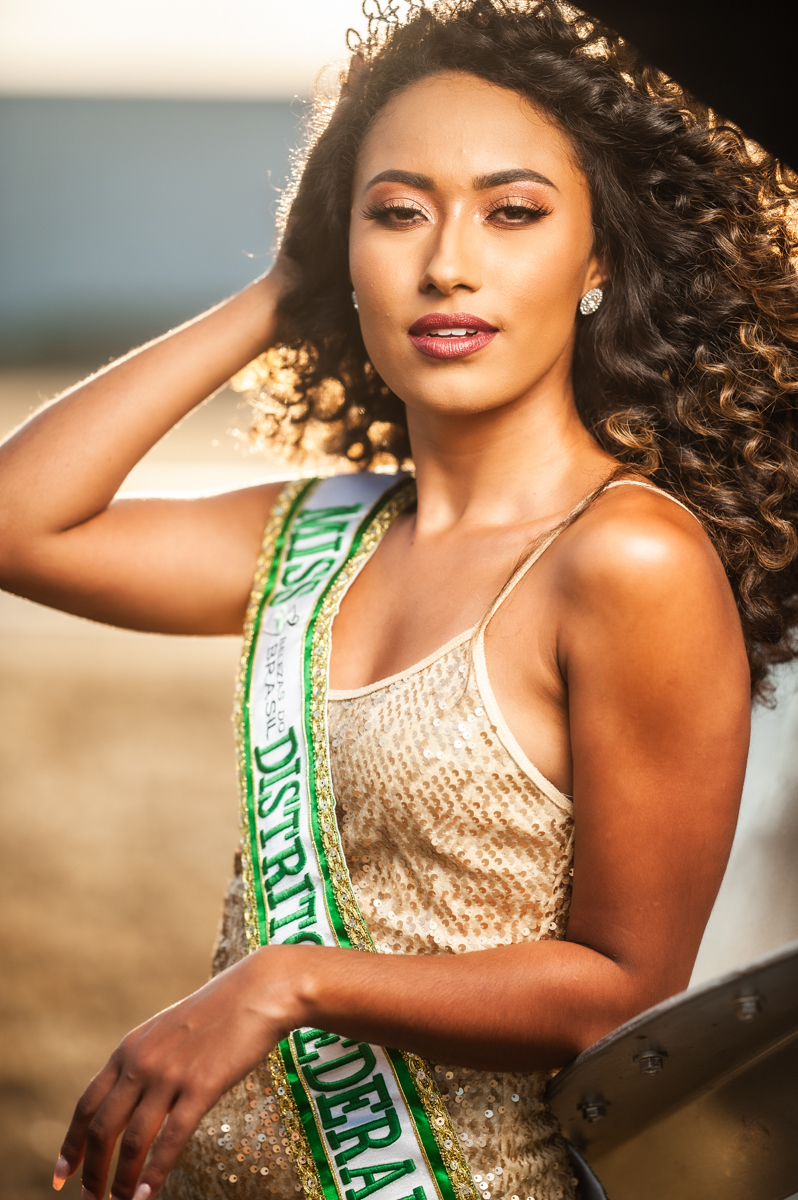 miss- modelo - concursobelezasdobrasil- brasilia - menorialjk - morena - cachos - 