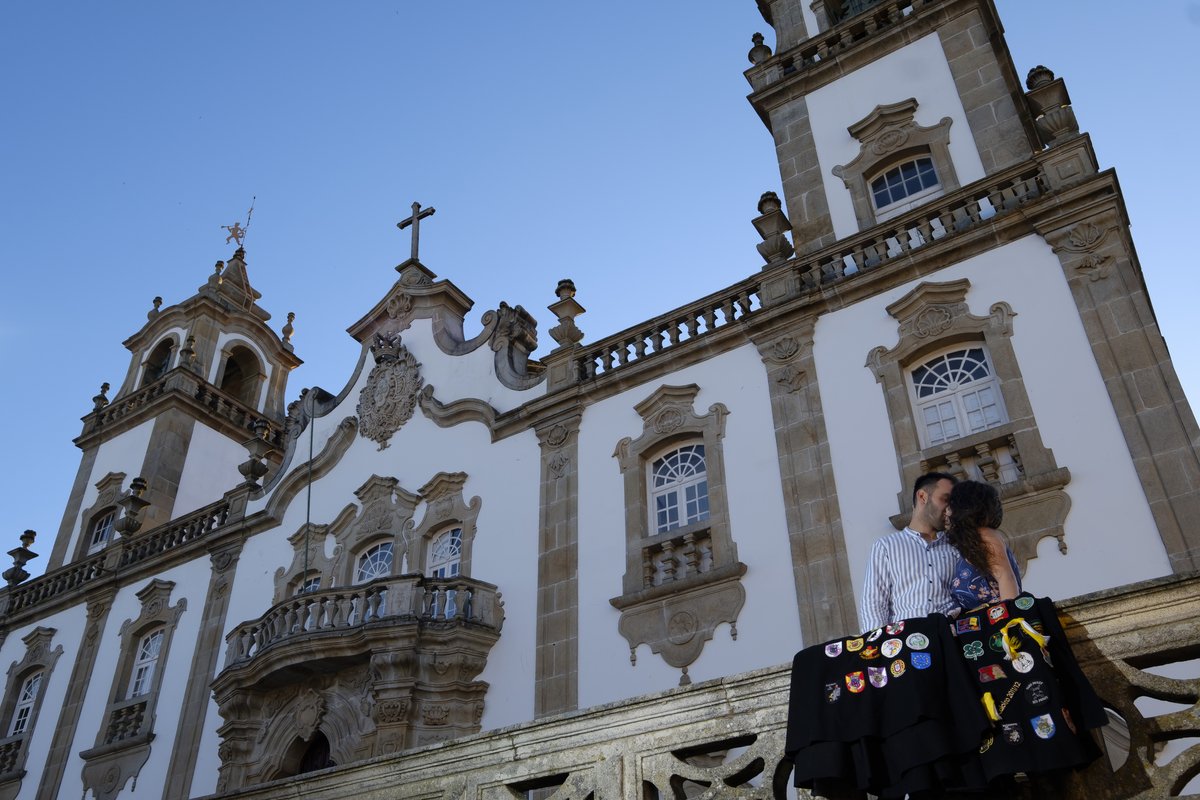 Casal com capa em Viseu