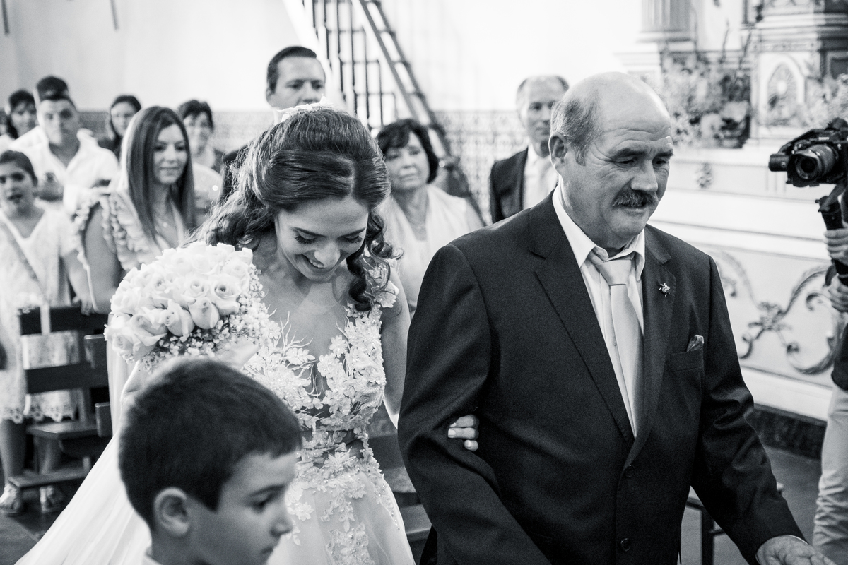 Entrada da noiva com o pai