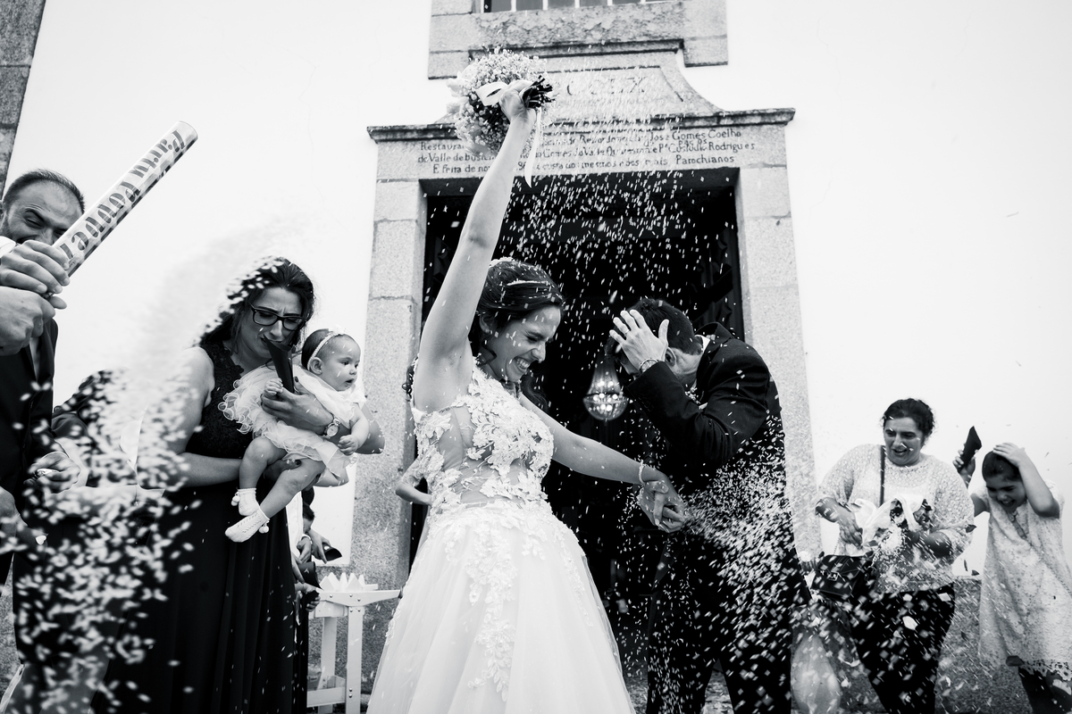 Saída soa noivos na Igreja Matriz de Moldes