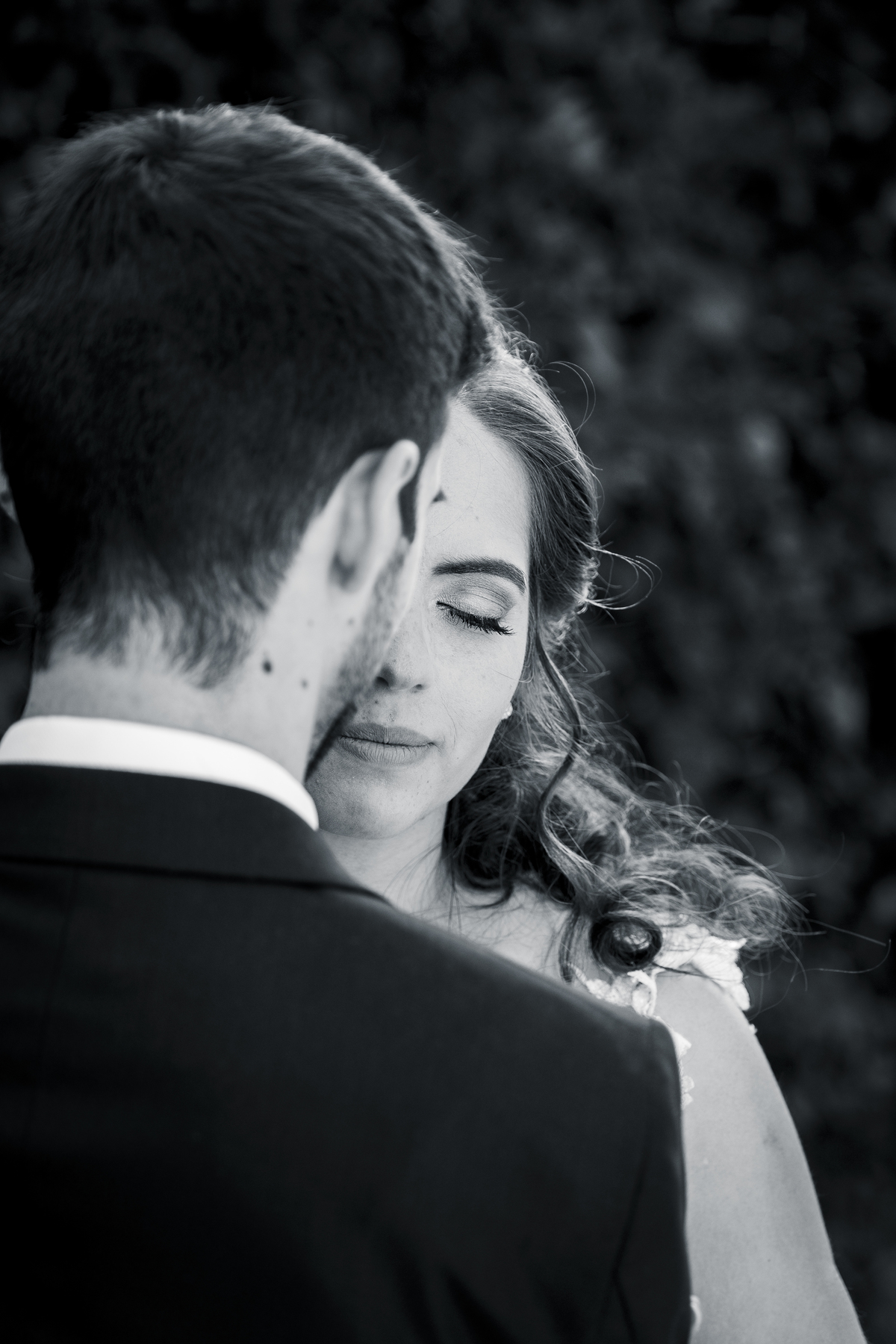 Noivos a preto e branco