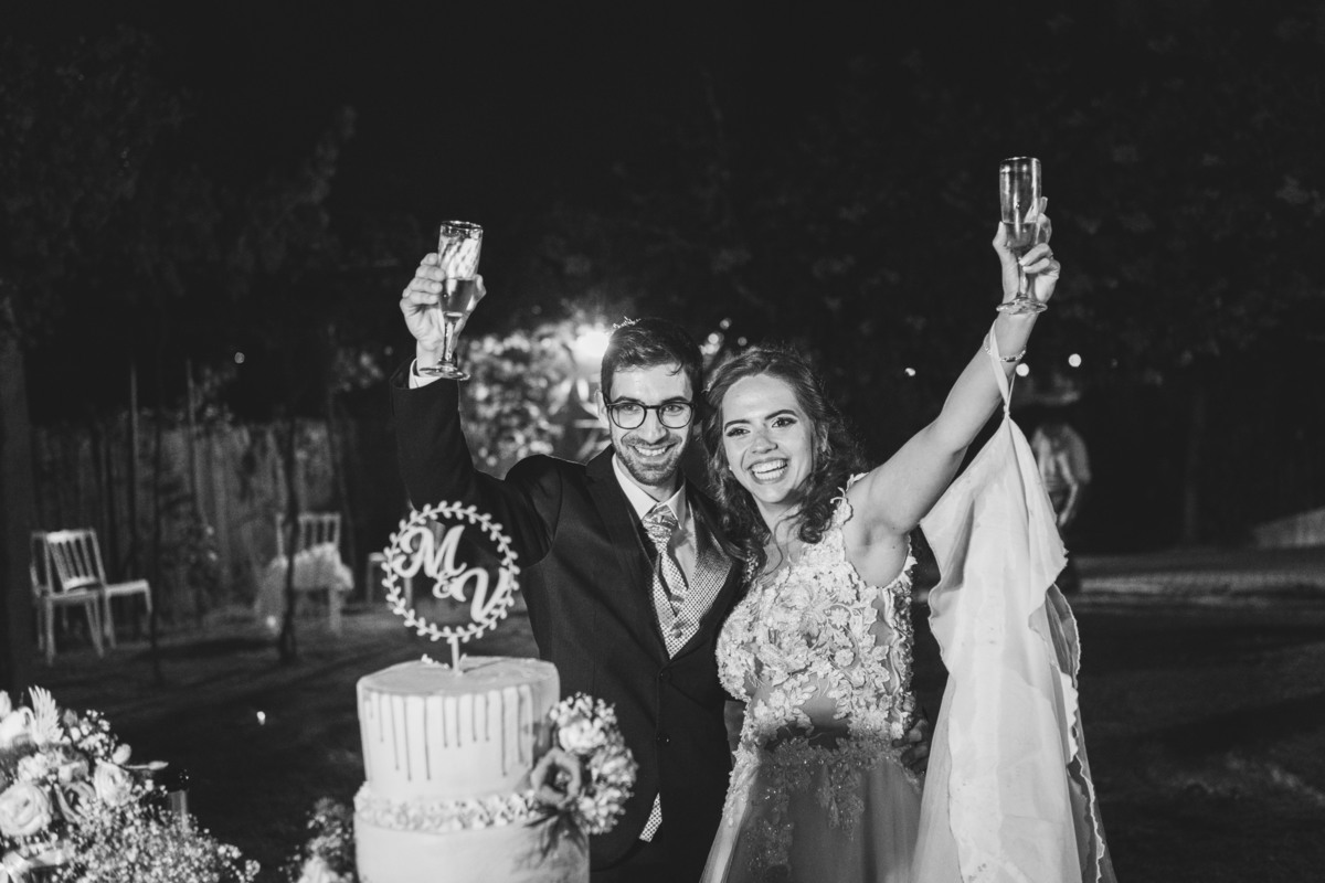 Brinde no  corte de bolo