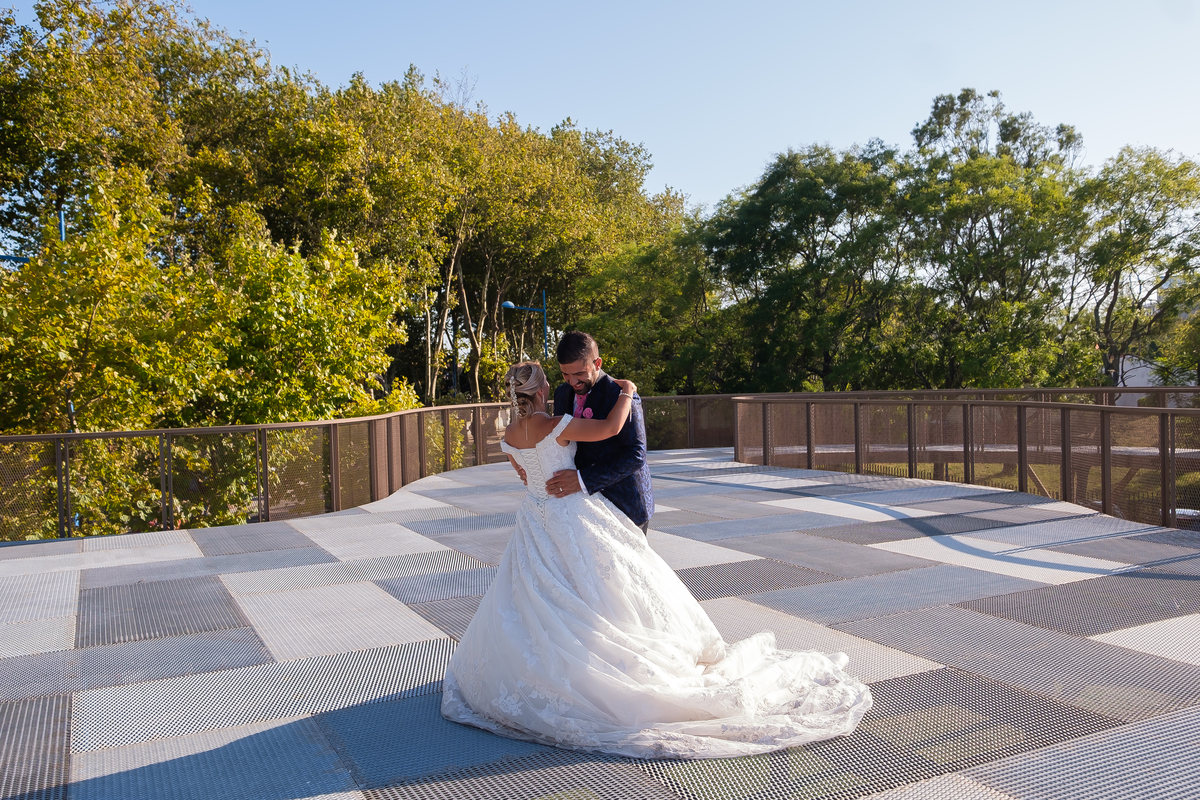 Noivos a dançarem em Aveiro