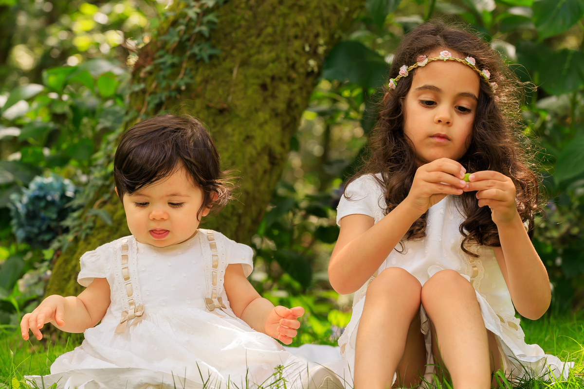 As irmãs a brincarem