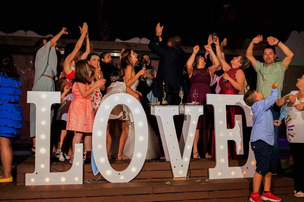 Casal com os convidados