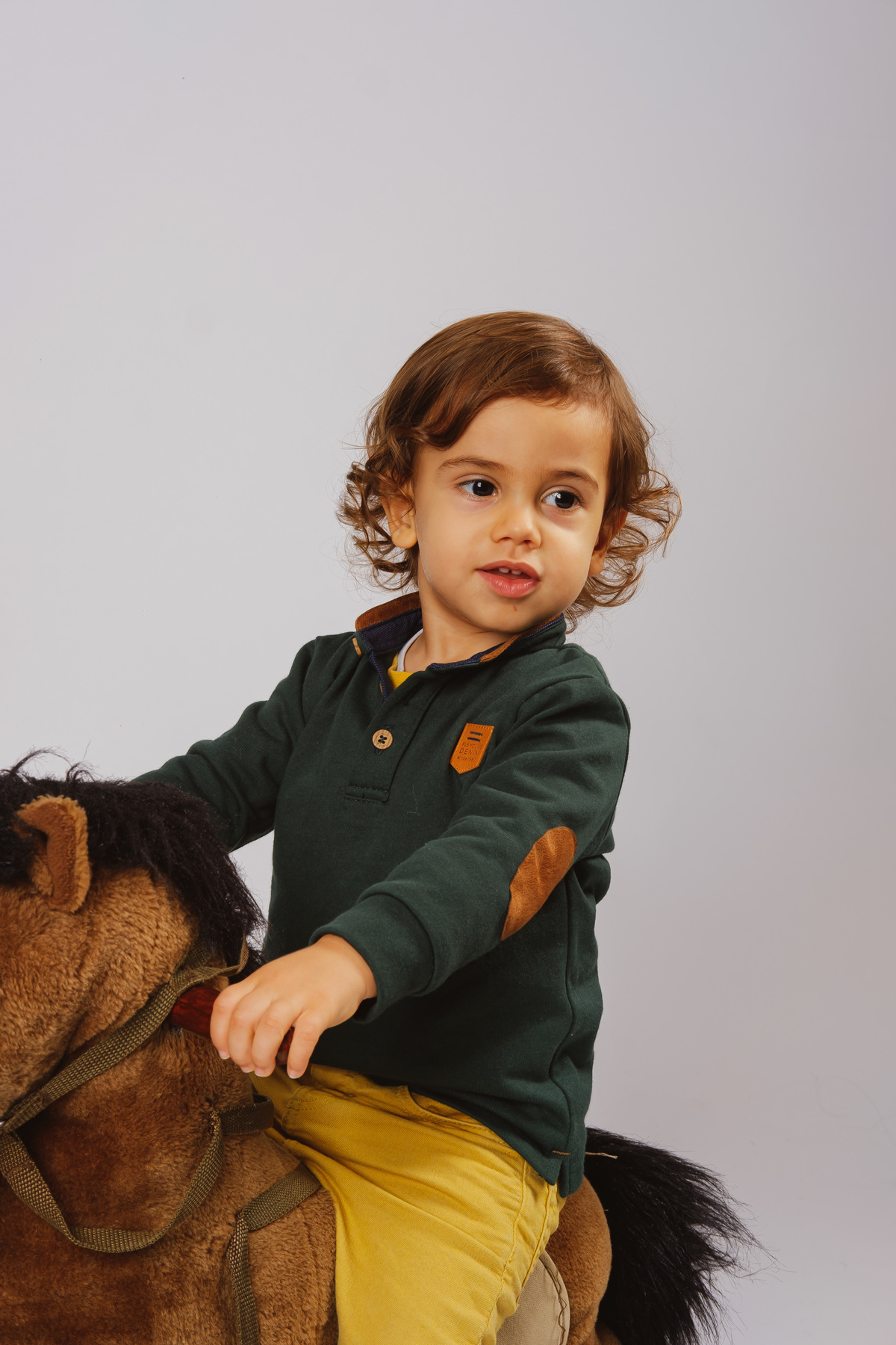 Rapaz na sessão de natal