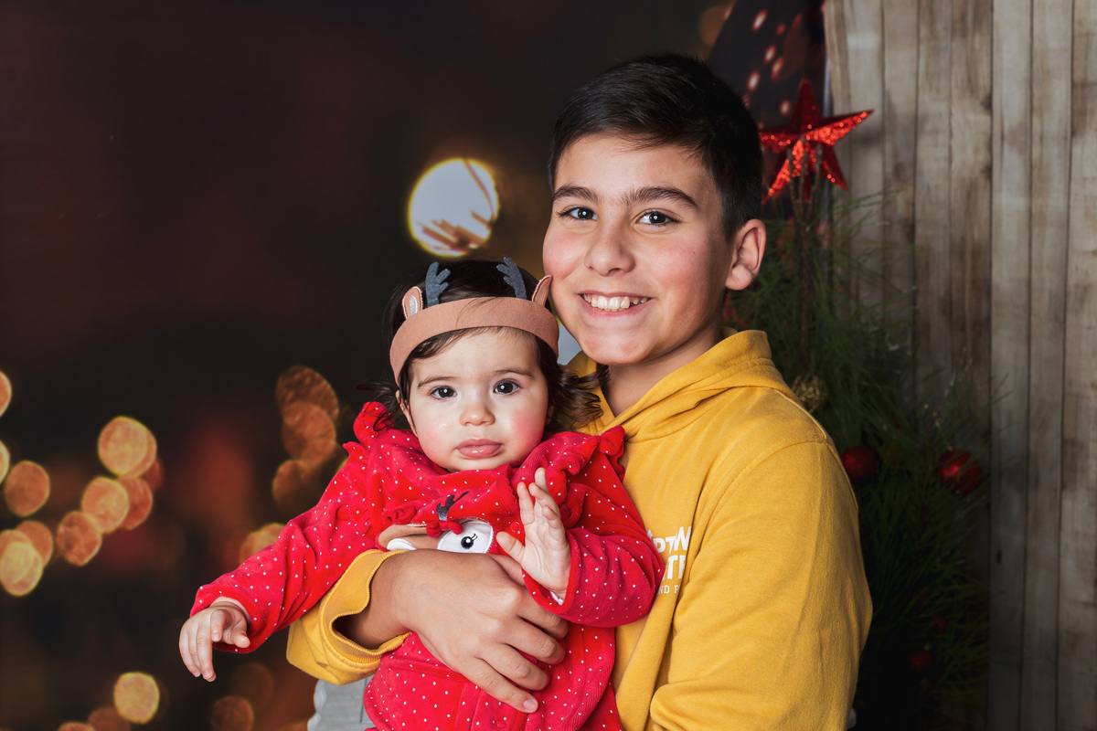 Maria Eduarda e o irmão