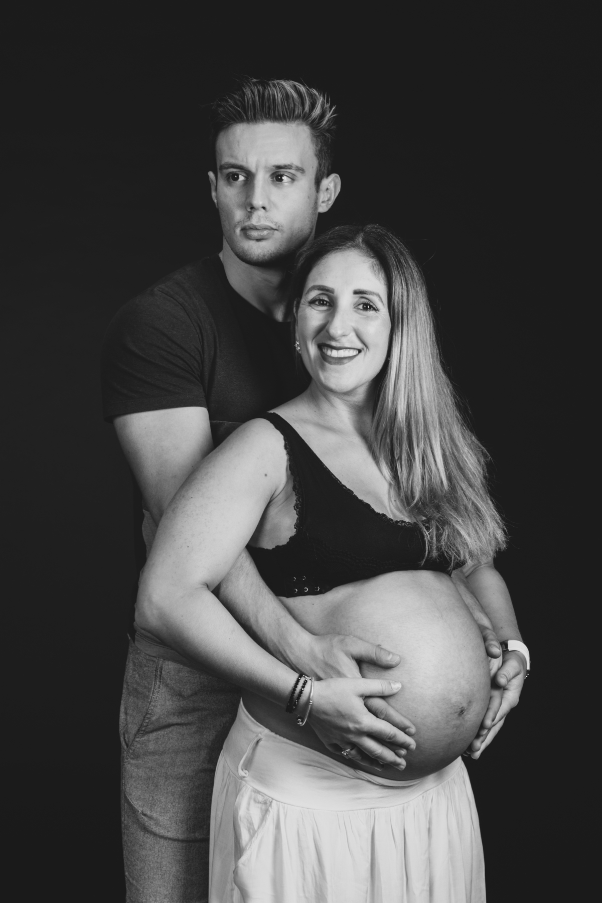 Grávida Isabel com o marido