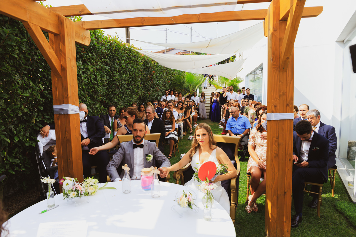 Lígia e Ricardo a casarem-se