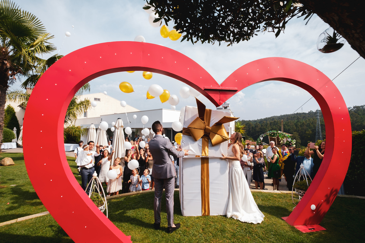 Lígia e Ricardo a lançar balões