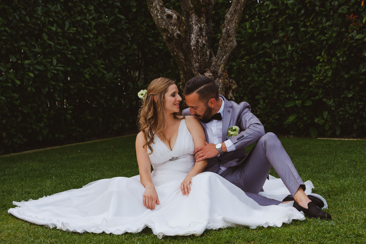 Lígia e Ricardo na sessão nos jardins