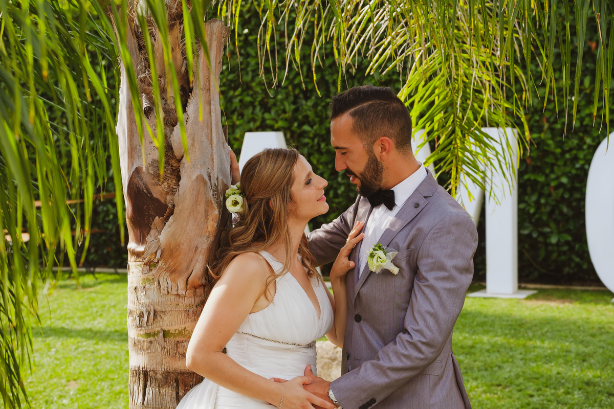 Lígia e Ricardo a trocarem olhares