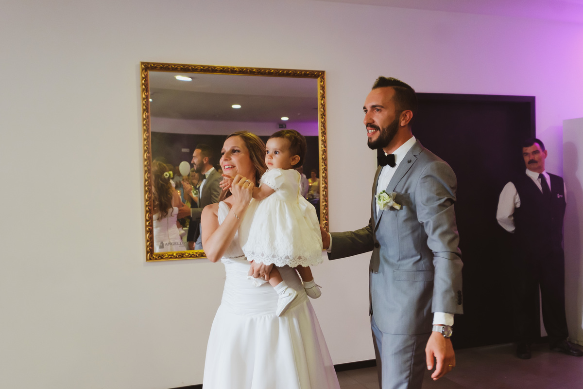 Lígia e Ricardo a entrar no salão