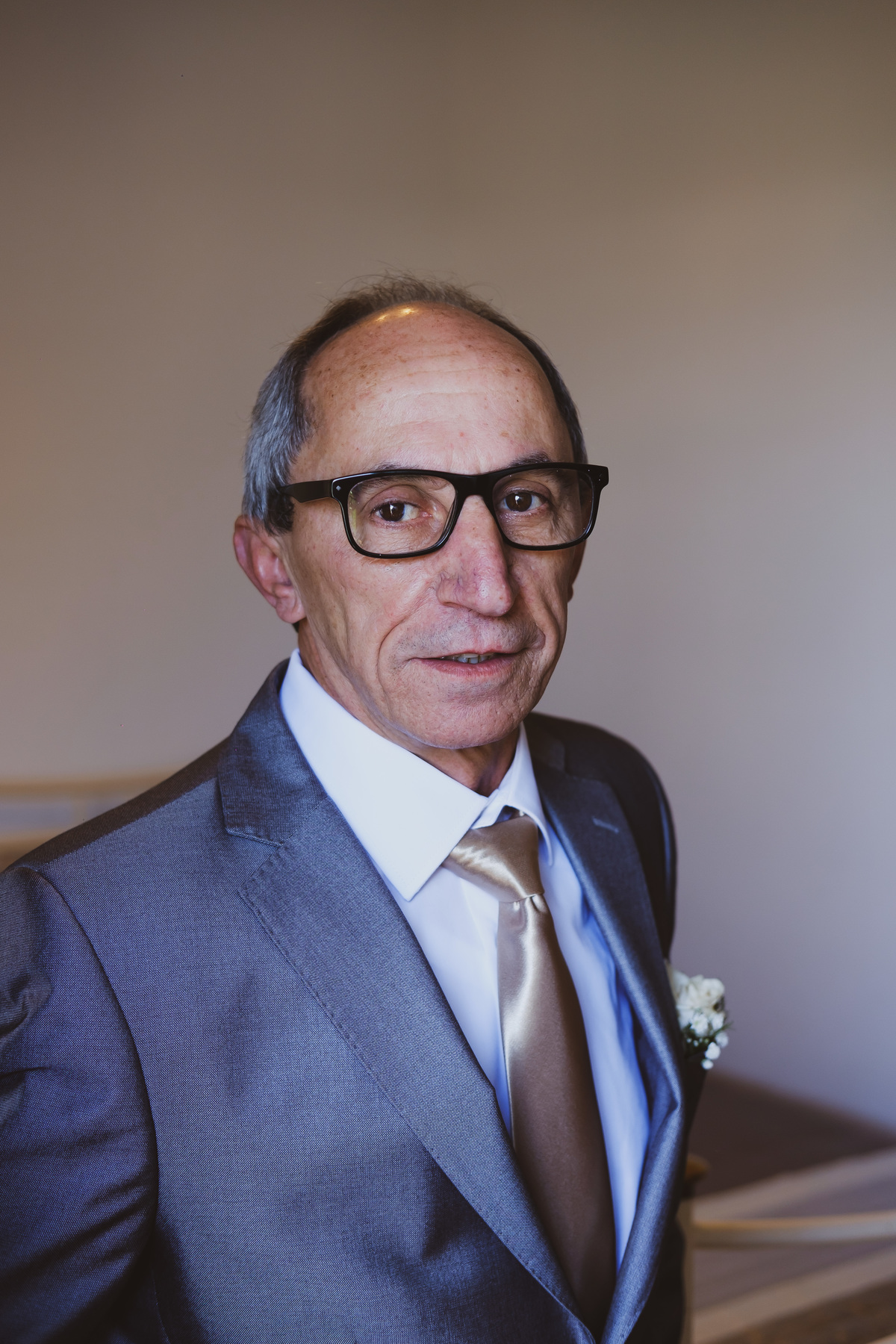 Marido Eugénio na sessão fotográfica 