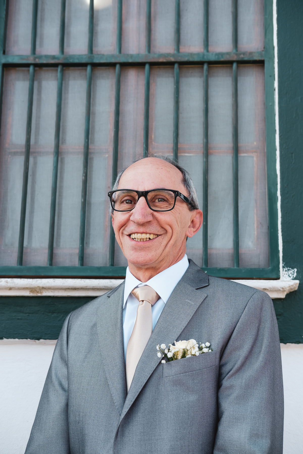 Marido Eugénio na sessão