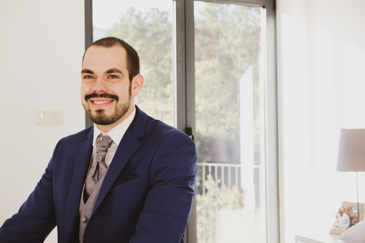 Noivo em preparação