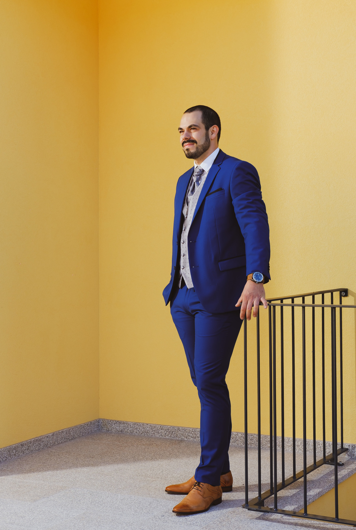 Noivo pronto para se casar