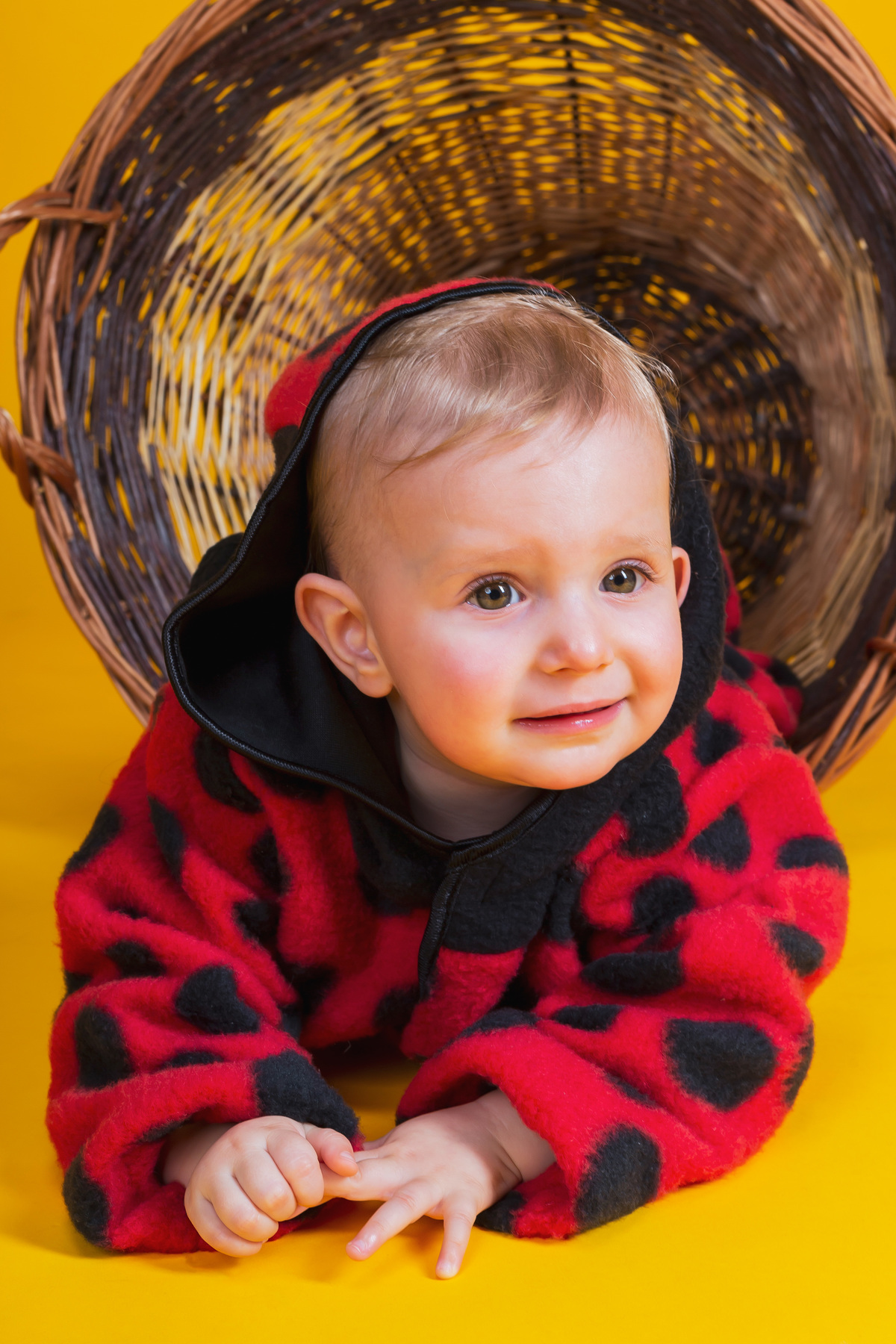 Rita na sessão de carnaval com a sua máscara
