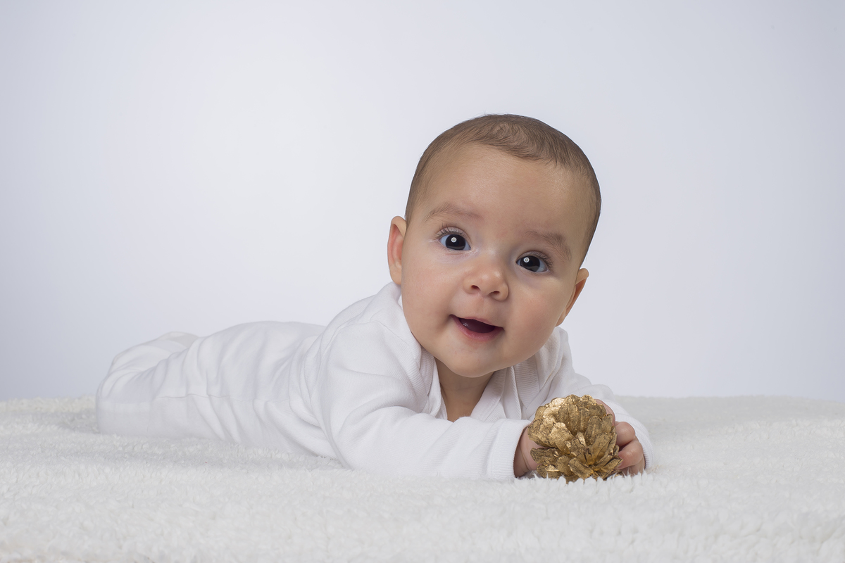 Quinto mês na sessão fotográfica de estúdio