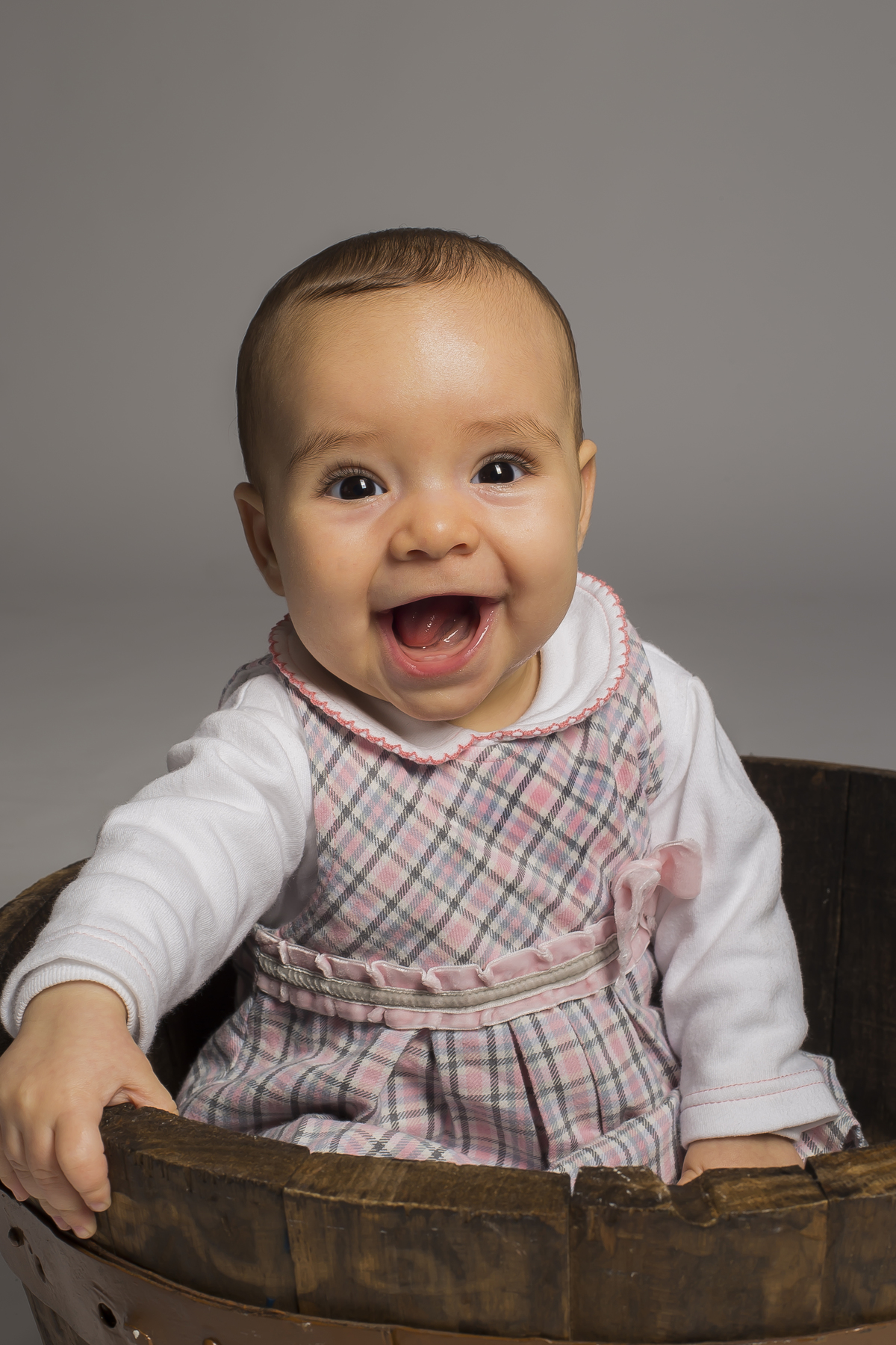 Sétimo mês na sessão fotográfica de estúdio