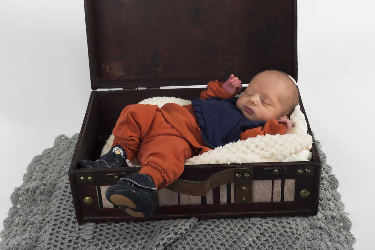 Sessão fotográfica a recém-nascido a dormir 