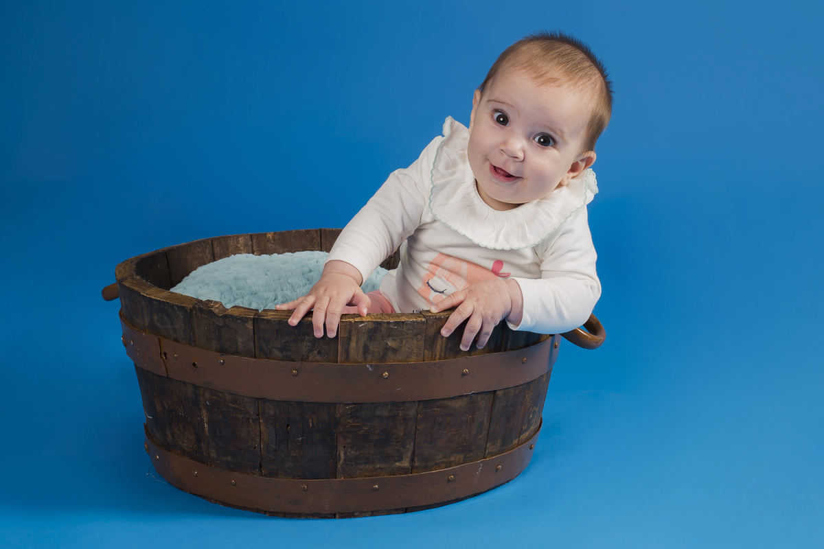Bebé na sessão fotográfica de estúdio em Vale de Cambra