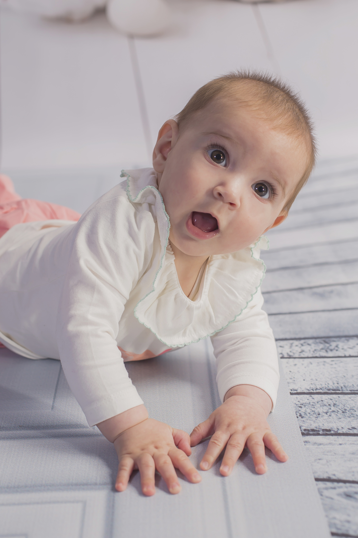 Bebé na sessão de Páscoa