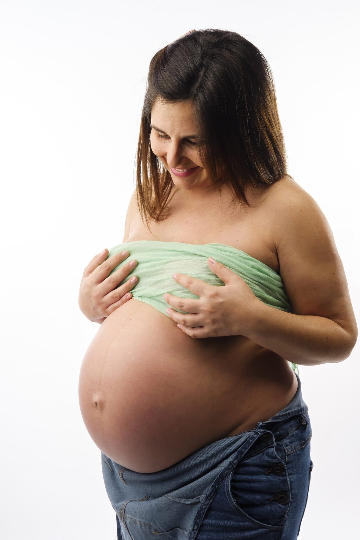 Mãe grávida na sessão fotográfica