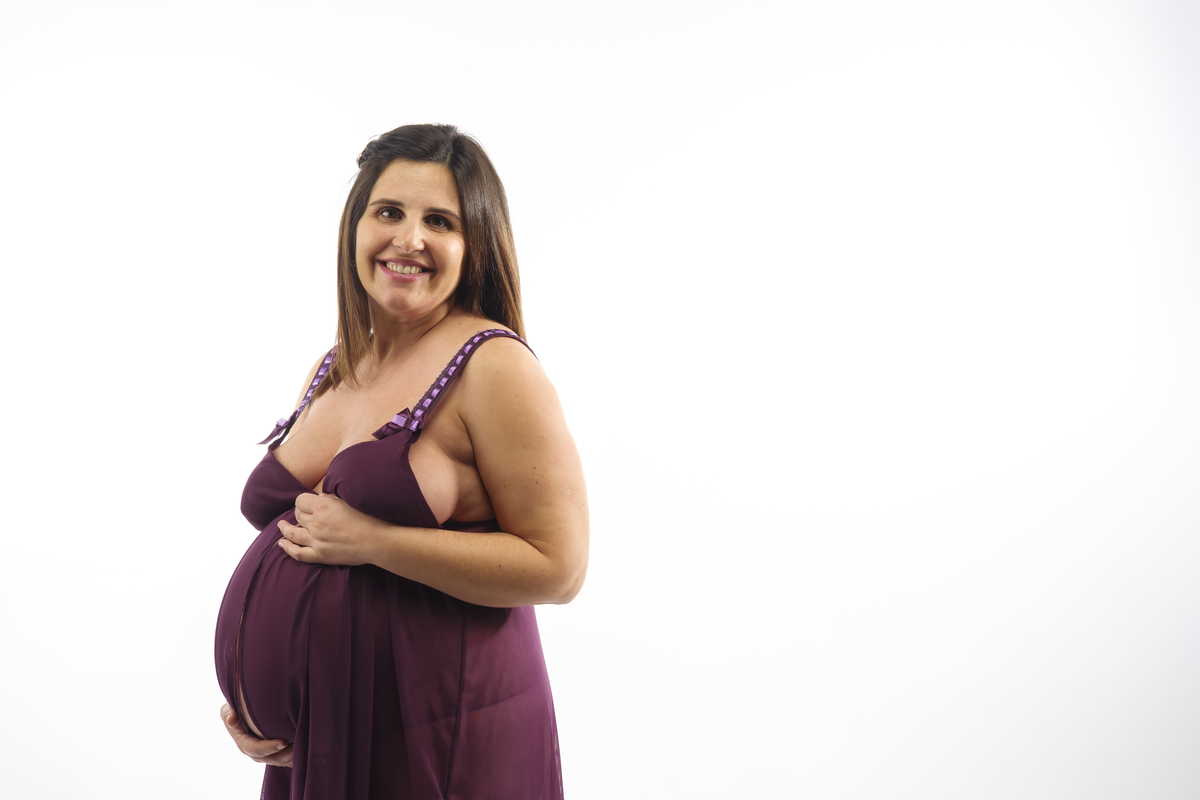 Grávida Gorete na sessão fotográfica de estúdio