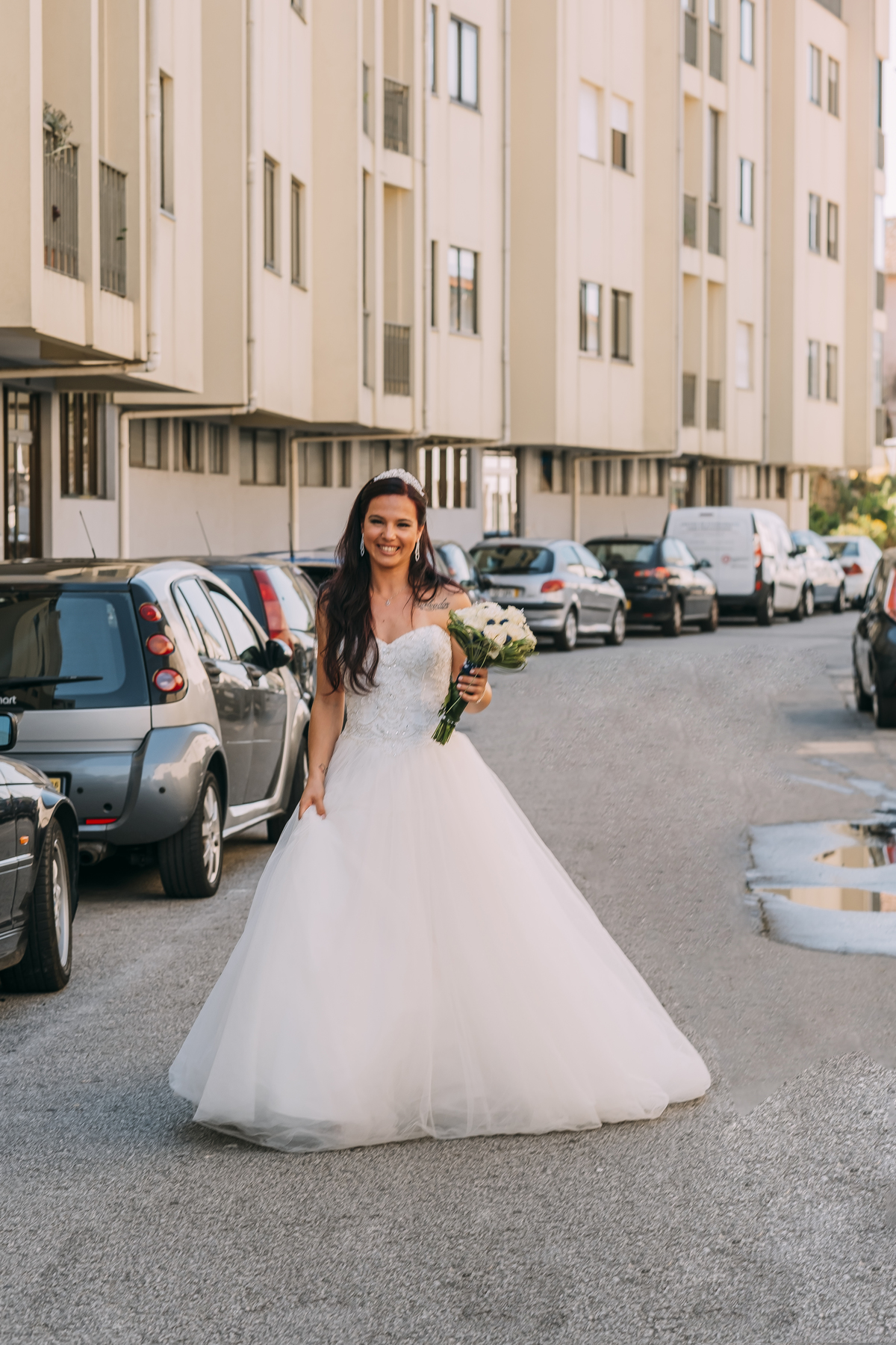 noiva a caminho da igreja