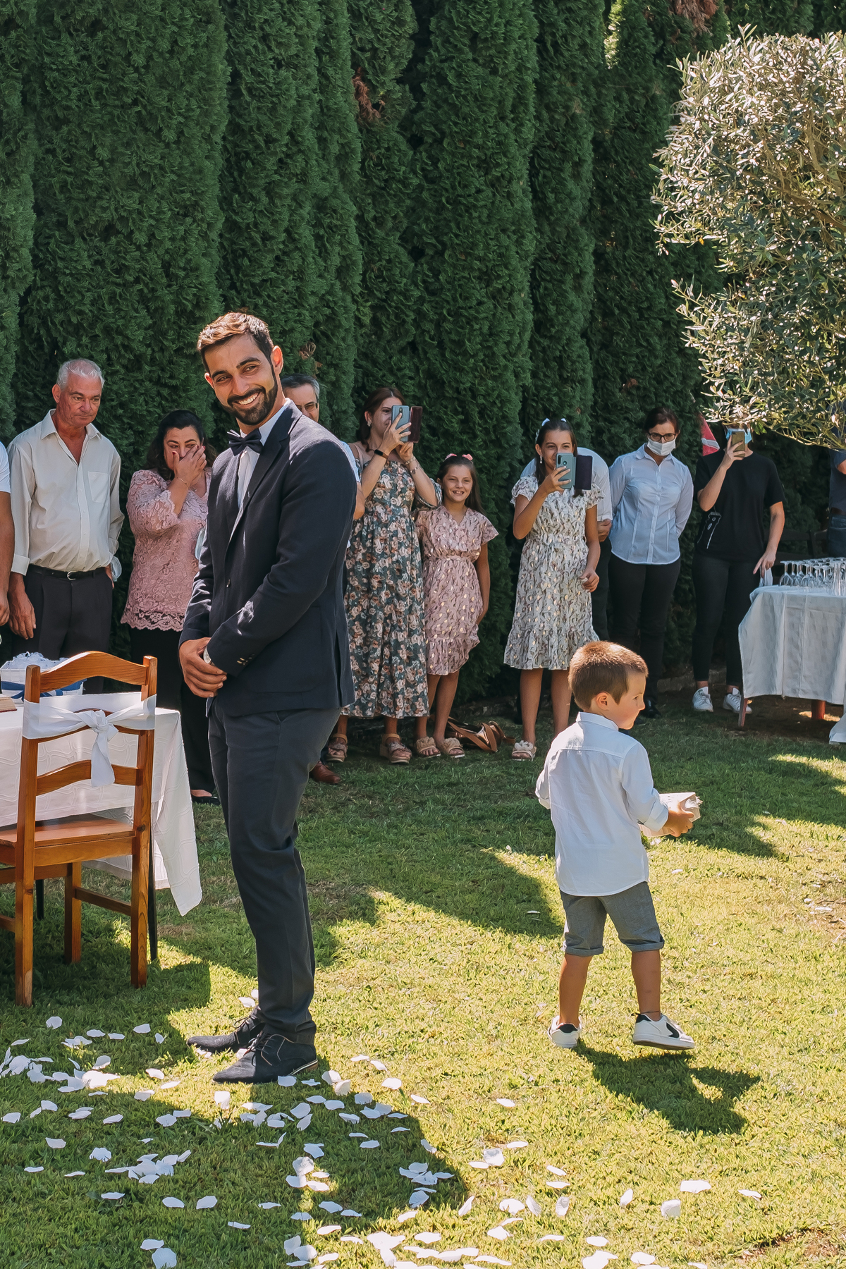 Noivo à espera da sua futura mulher