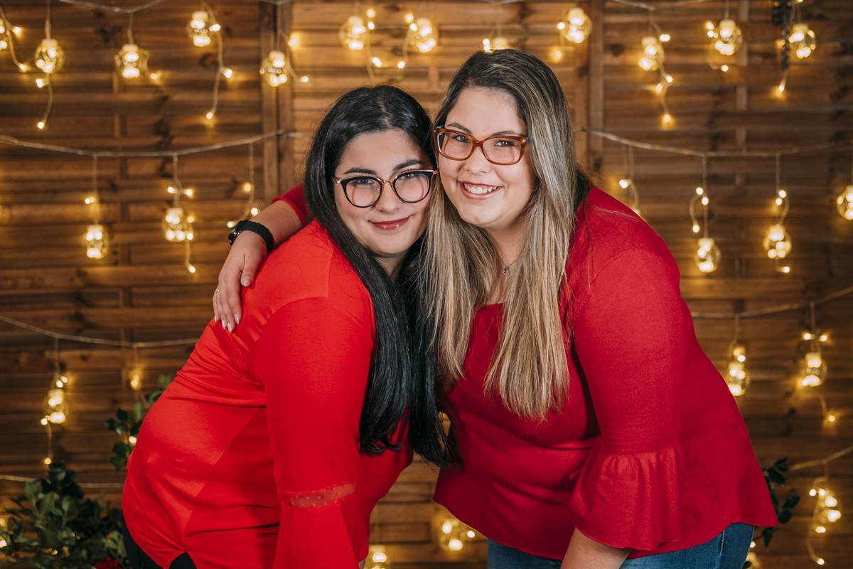 Irmãs na sessão fotográfica de Natal