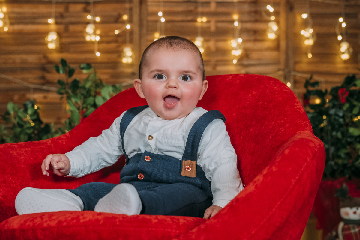 Bebé na sessão fotográfica em Vale de Cambra