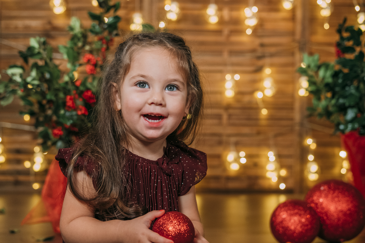 Menina Sessão fotográfica de Natal em Vale de Cambra