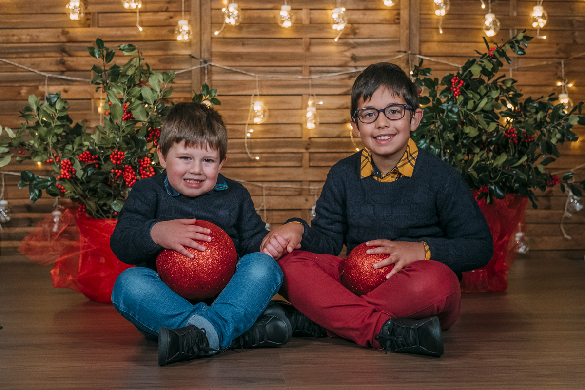 Irmãos na sessão de Natal