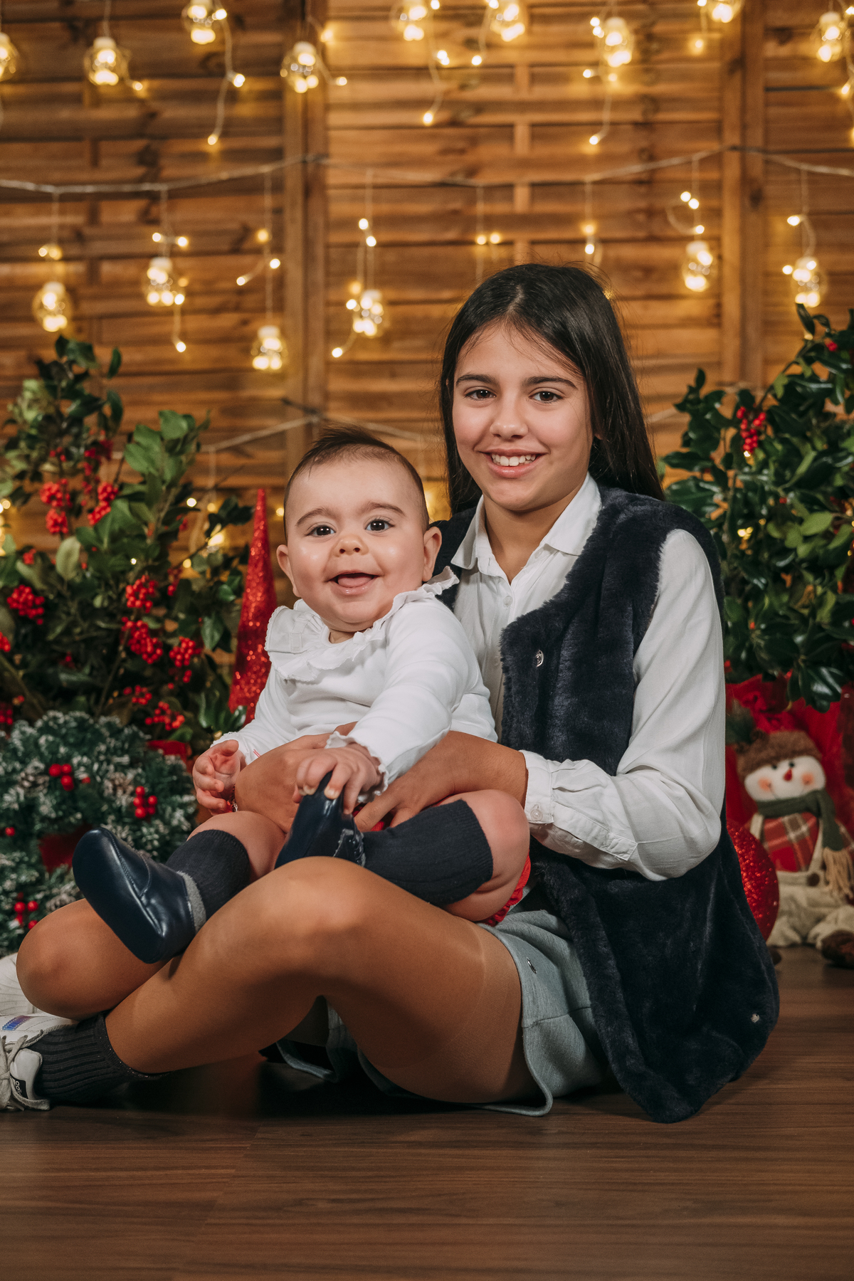 Irmãos na sessão fotográfica de Natal