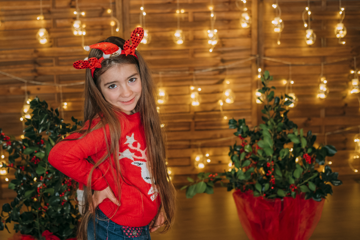 Menina na Sessão fotográfica de Natal em Vale de Cambra