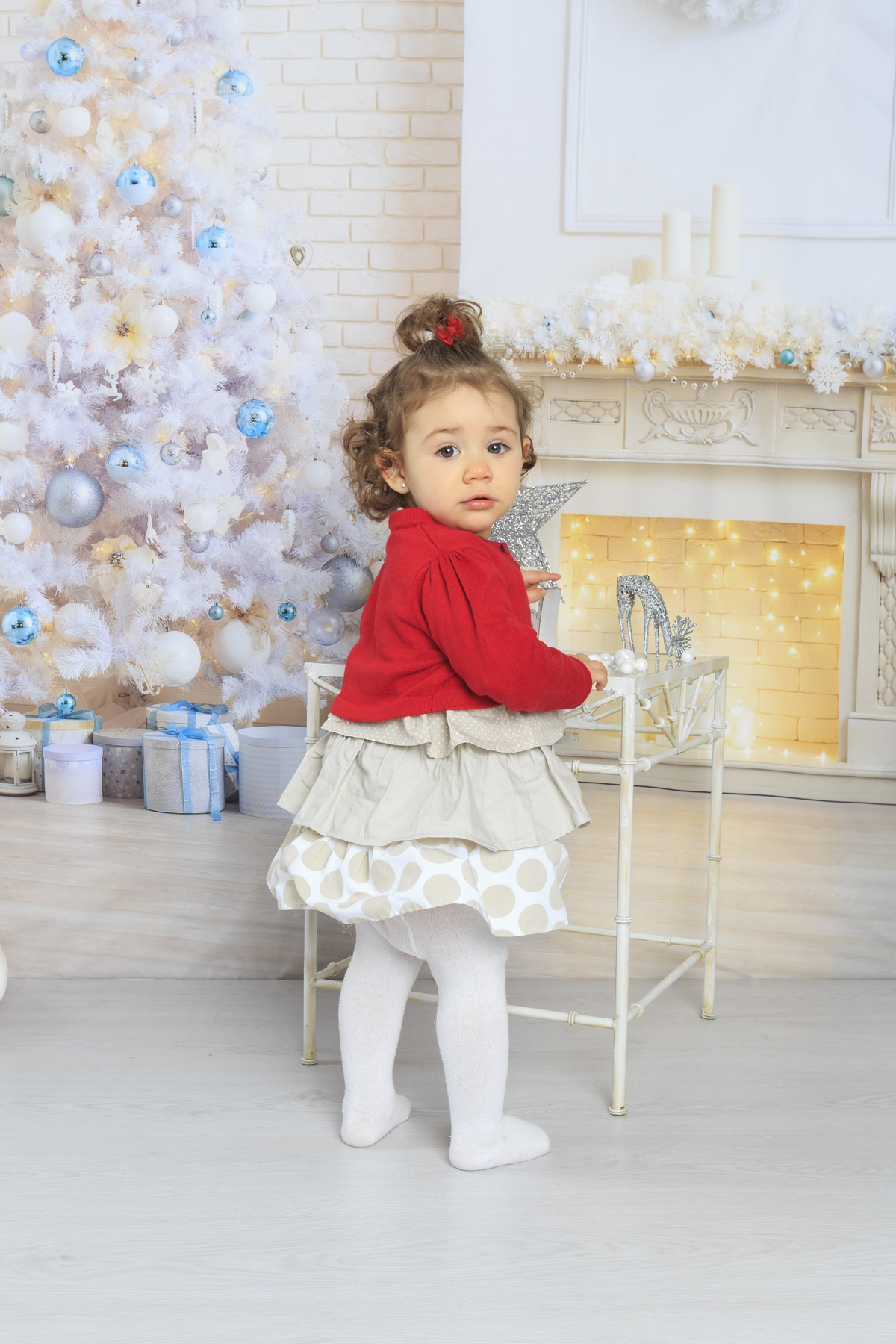 Menina na Sessão fotográfica de natal em Arouca