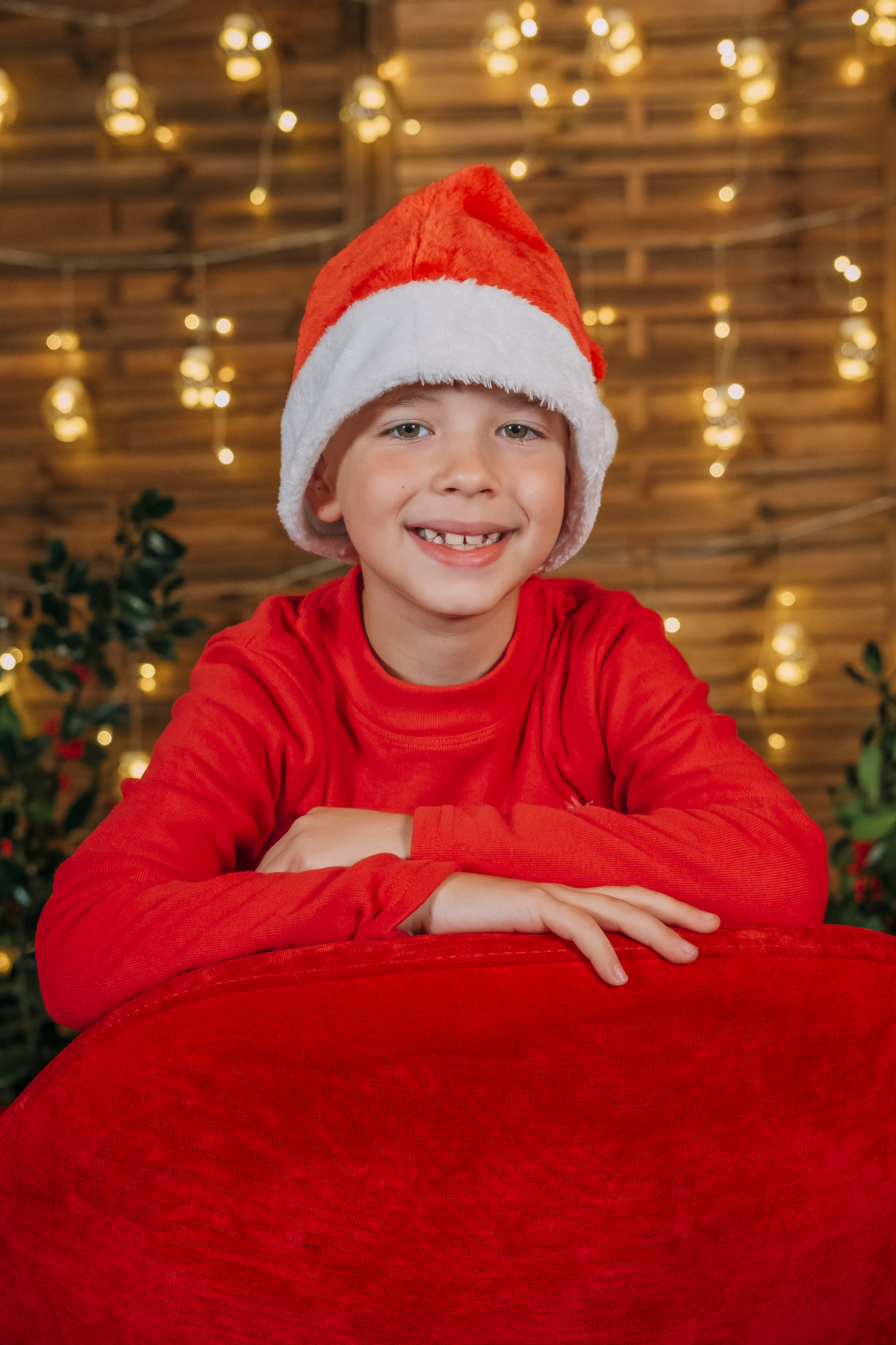 Menino na sessão fotográfica de Natal em Vale de Cambra