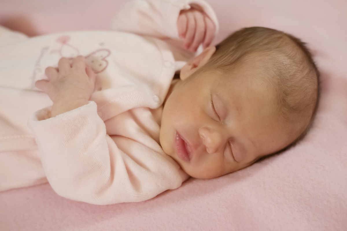 bebé recém-nascido