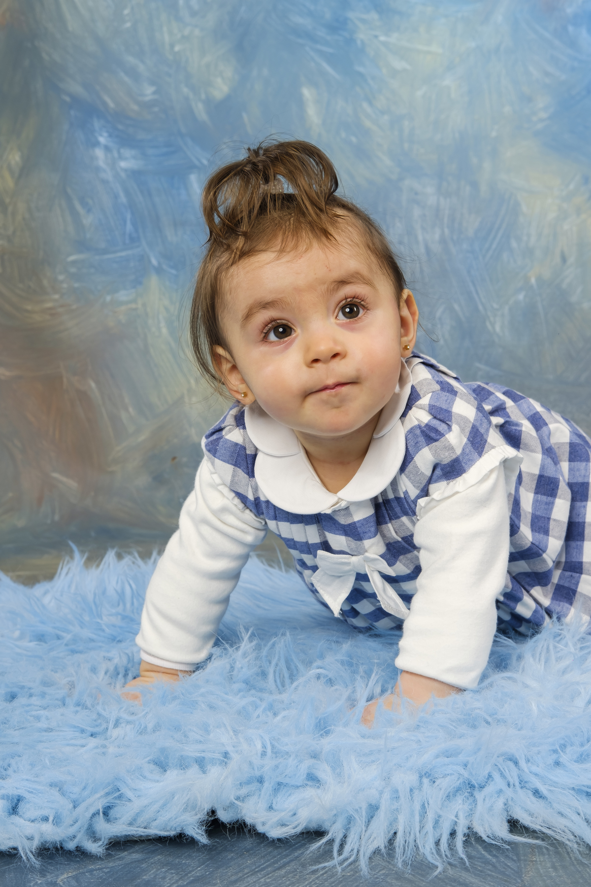 Menina na sessão fotográfica em Vale de Cambra
