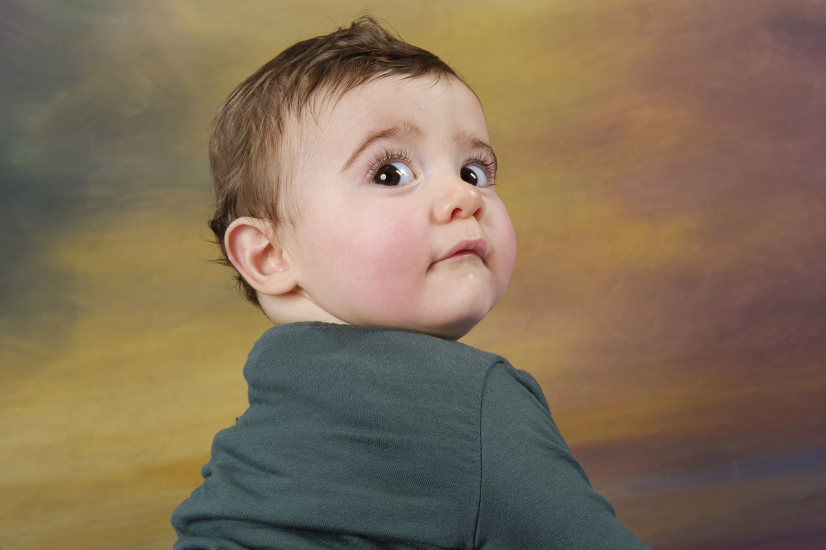 bebé na sessão de estúdio em Vale de Cambra
