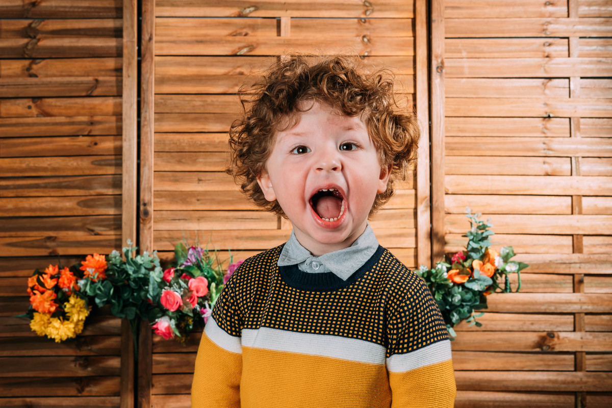 criança na sessão de estúdio