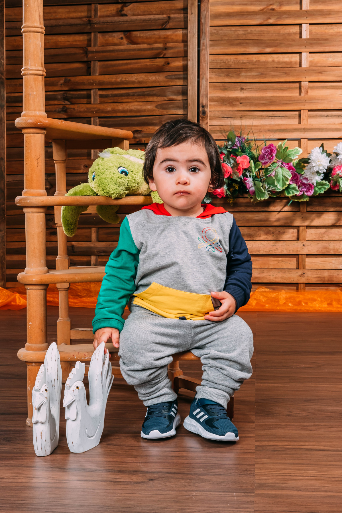 menino na sessão de estúdio em Vale de Cambra