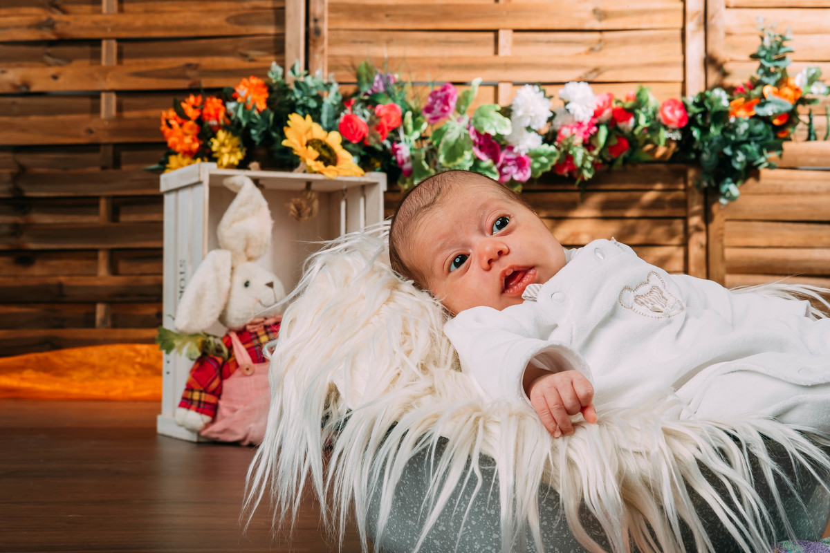 bebé na sessão fotográfica em Vale de Cambra