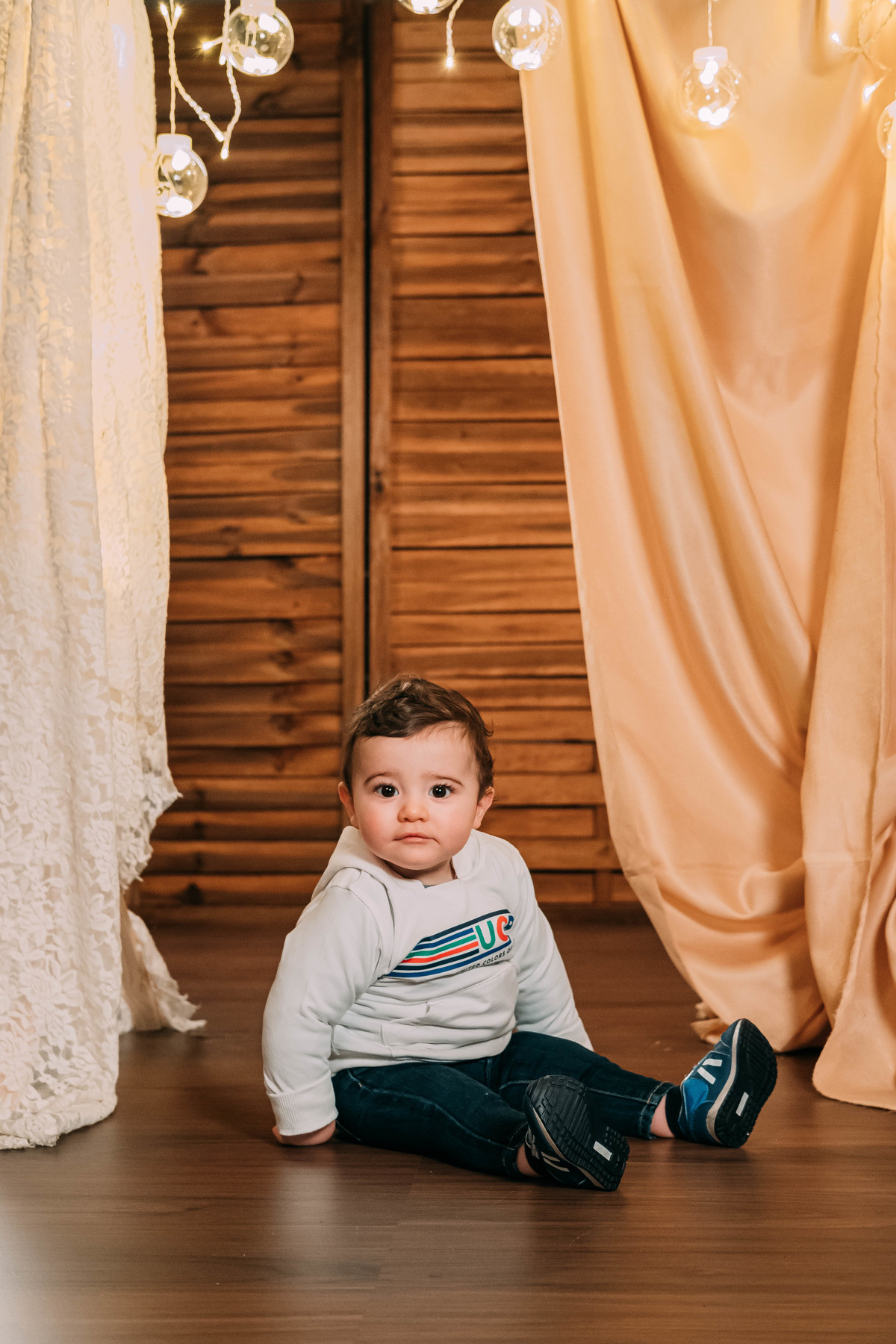 Menino na sessão de estúdio