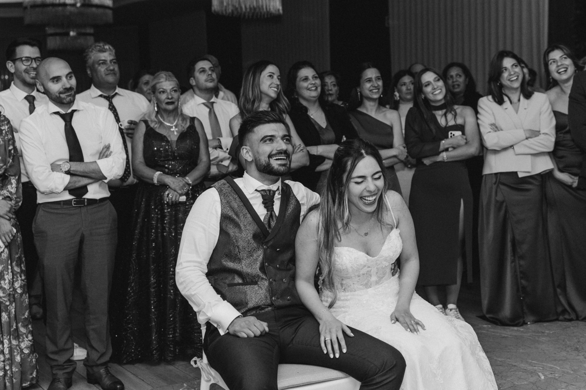 Fotógrafa de casamentos em Valpaços — cerimónia ao ar livre na Quinta Vale de Passos com chuva, emoção e natureza