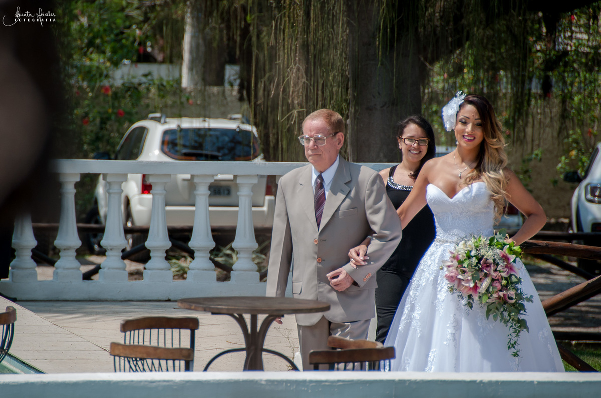 entrada noiva durante o dia rj